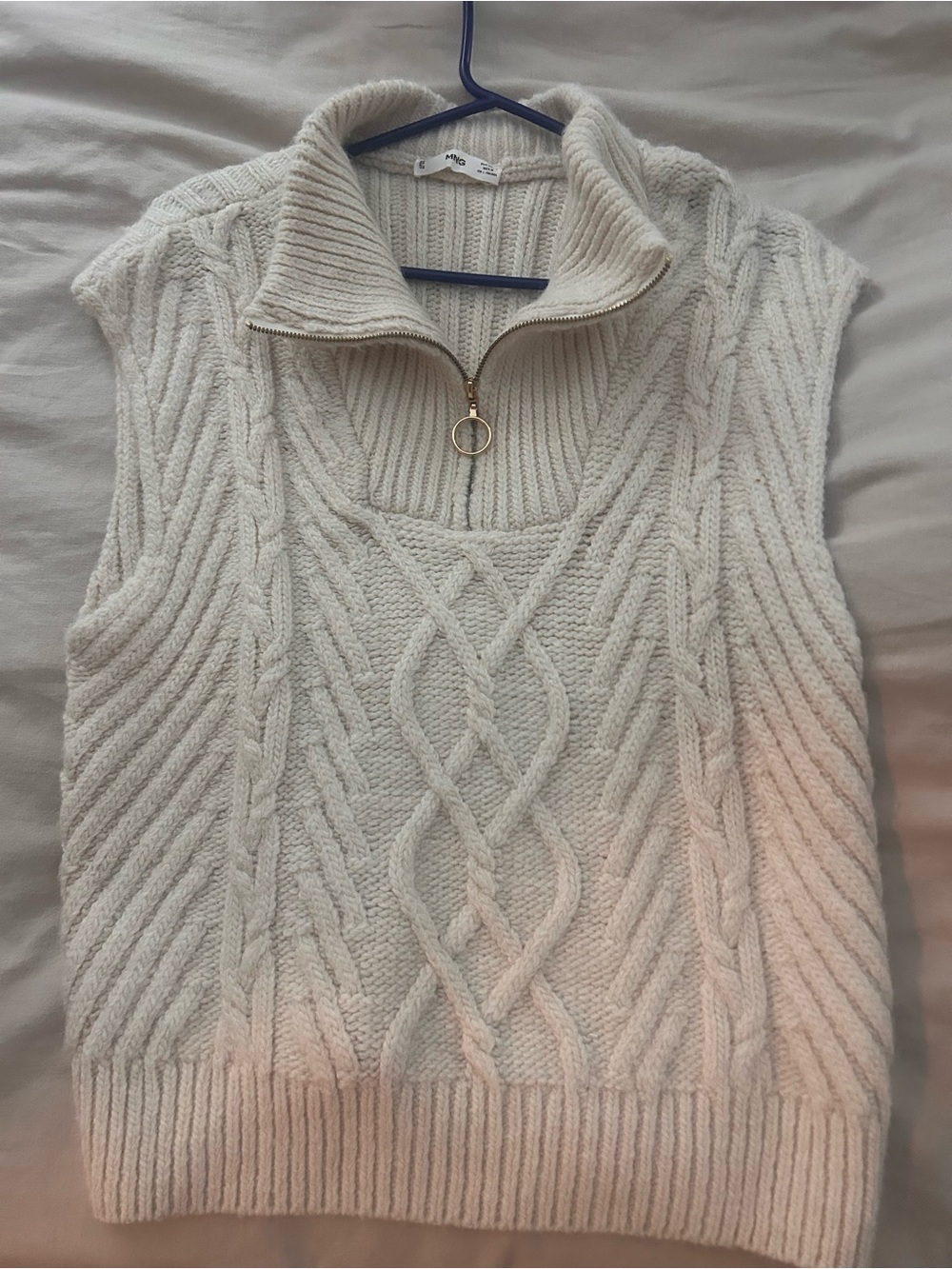 Mango MNG Cream Cable-Knit V-Neck Zip Sweater Vest. Size M